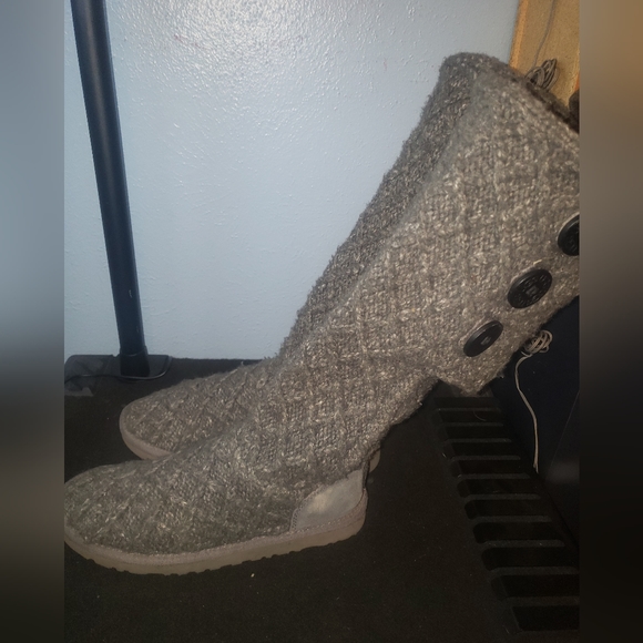 UGG Lattice Cardy Boots 3066-Charcoal, Size 6 - Picture 5 of 10